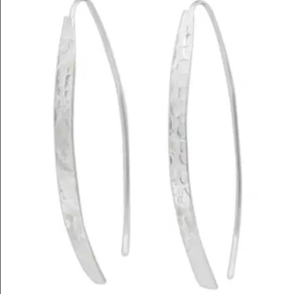 Hammered silver drop earrings - Picture 3 of 4